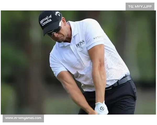 美巡赛历史趣闻：斯滕森泥地脱衣救球，加西亚爬树单手击球